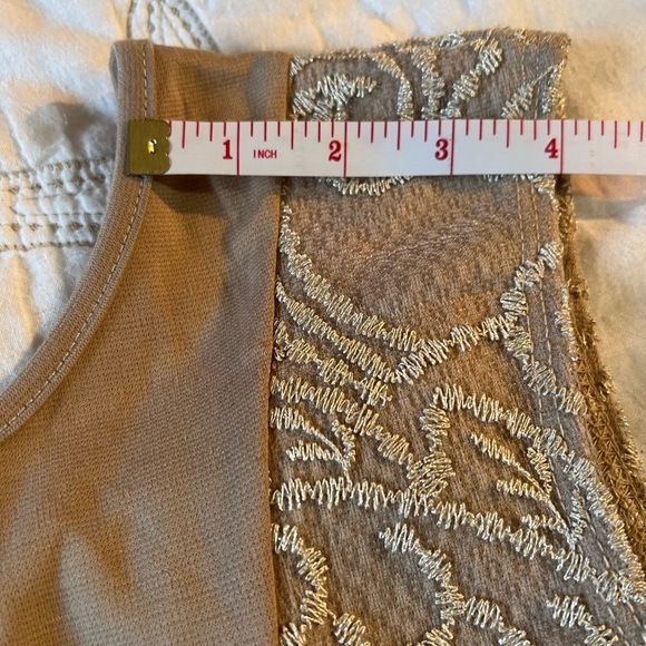 Tee N Rose Taupe Top - Picture 14 of 15